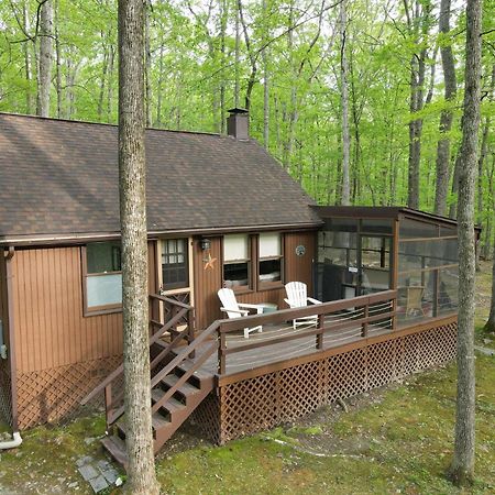 River Walk Cottage - Hot Tub - Pet Friendly - Swing - Screen Porch - River Access - Fire Pit - Wifi - Grill - Deck - King Bed Great Cacapon Zewnętrze zdjęcie