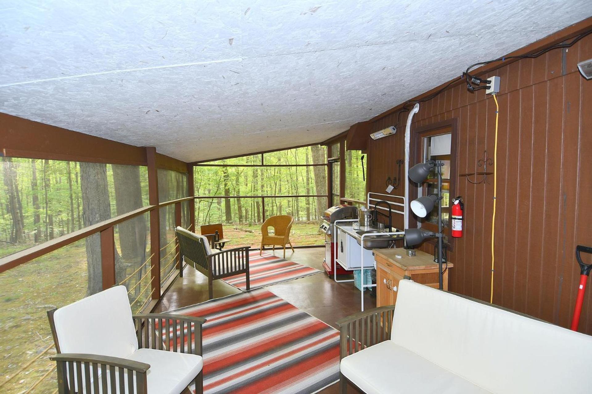 River Walk Cottage - Hot Tub - Pet Friendly - Swing - Screen Porch - River Access - Fire Pit - Wifi - Grill - Deck - King Bed Great Cacapon Zewnętrze zdjęcie