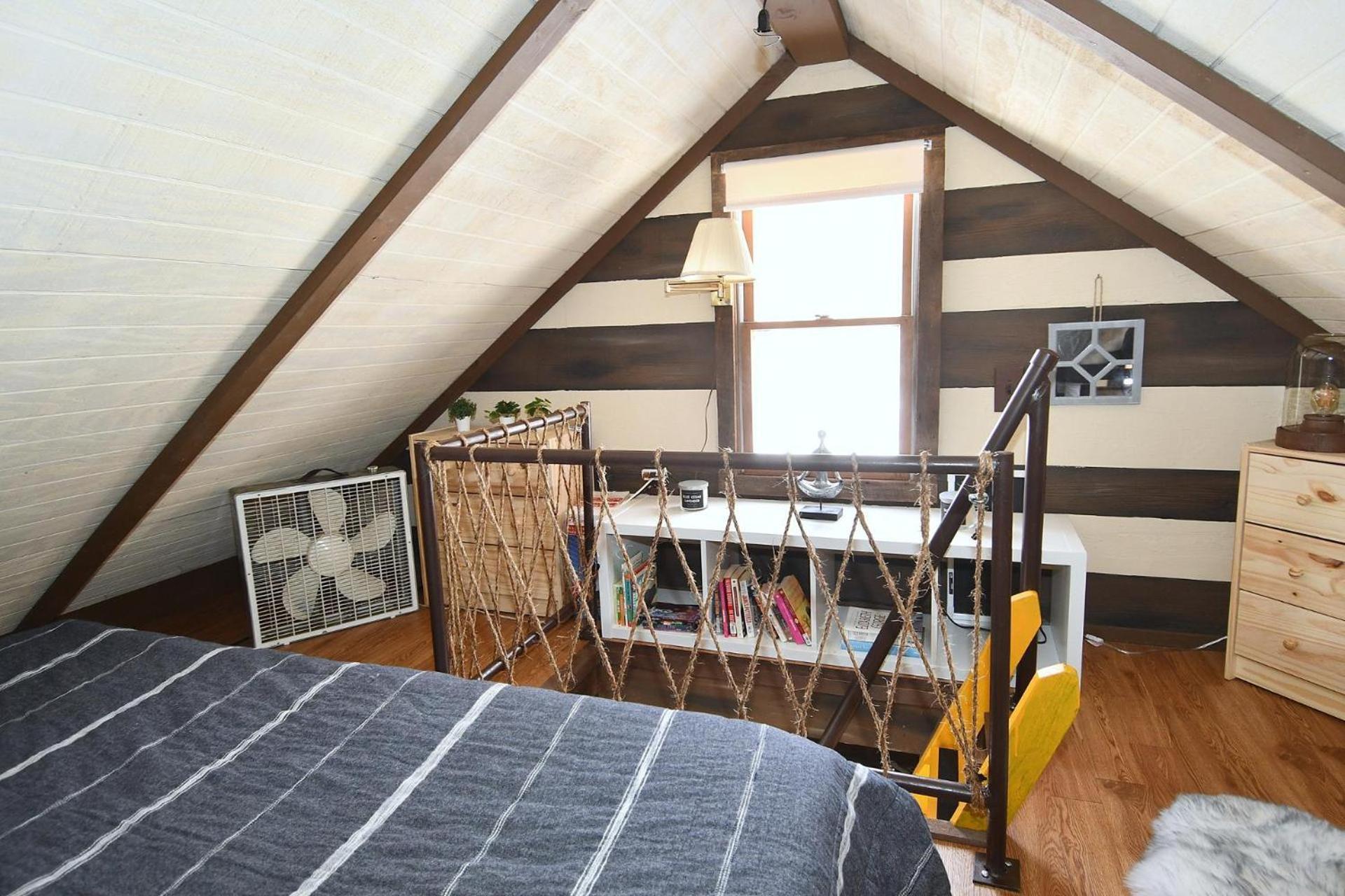 River Walk Cottage - Hot Tub - Pet Friendly - Swing - Screen Porch - River Access - Fire Pit - Wifi - Grill - Deck - King Bed Great Cacapon Zewnętrze zdjęcie