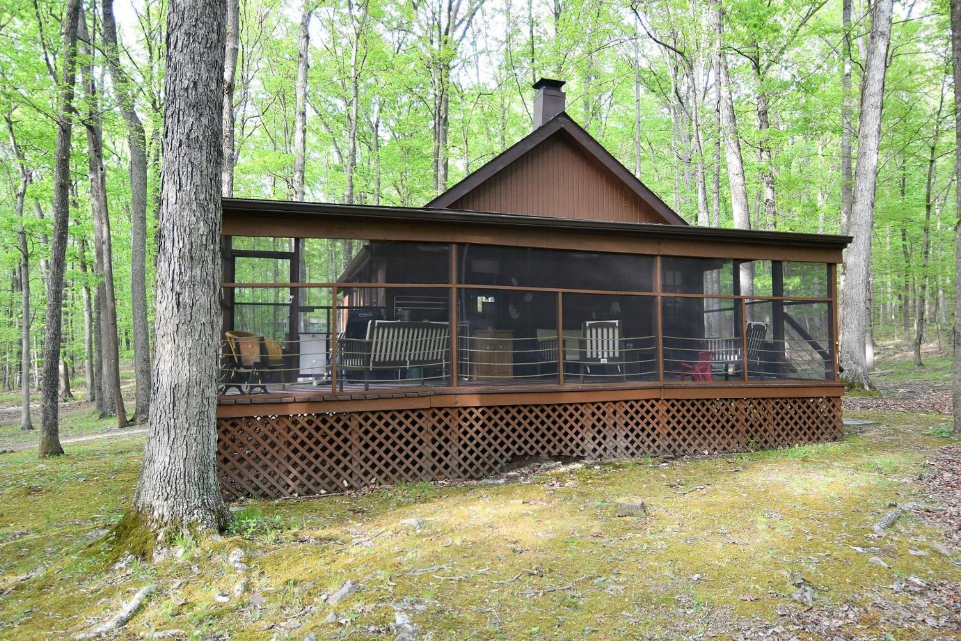 River Walk Cottage - Hot Tub - Pet Friendly - Swing - Screen Porch - River Access - Fire Pit - Wifi - Grill - Deck - King Bed Great Cacapon Zewnętrze zdjęcie