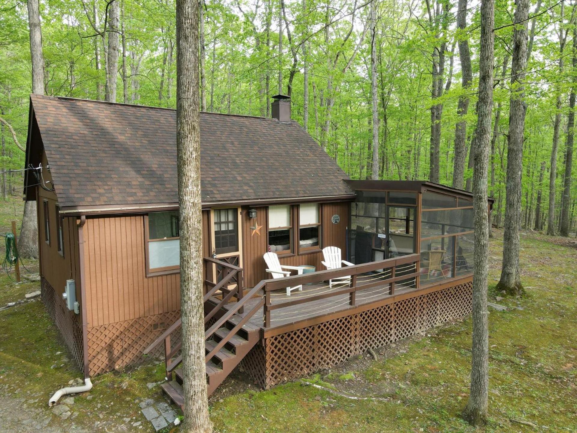 River Walk Cottage - Hot Tub - Pet Friendly - Swing - Screen Porch - River Access - Fire Pit - Wifi - Grill - Deck - King Bed Great Cacapon Zewnętrze zdjęcie